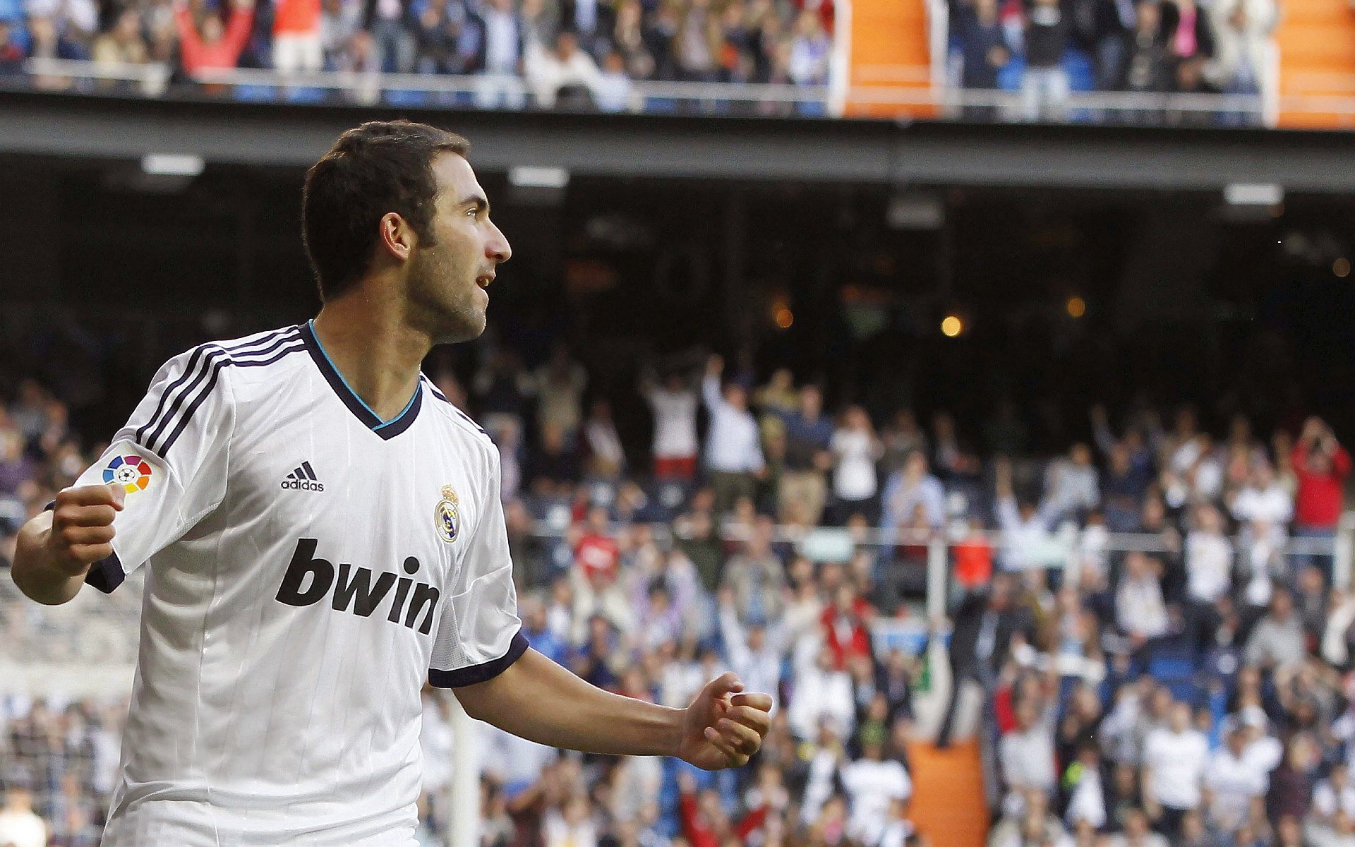 意大利评论员：塞内加尔足球风格在冰雪中更自由，塞内加尔足球怎么样