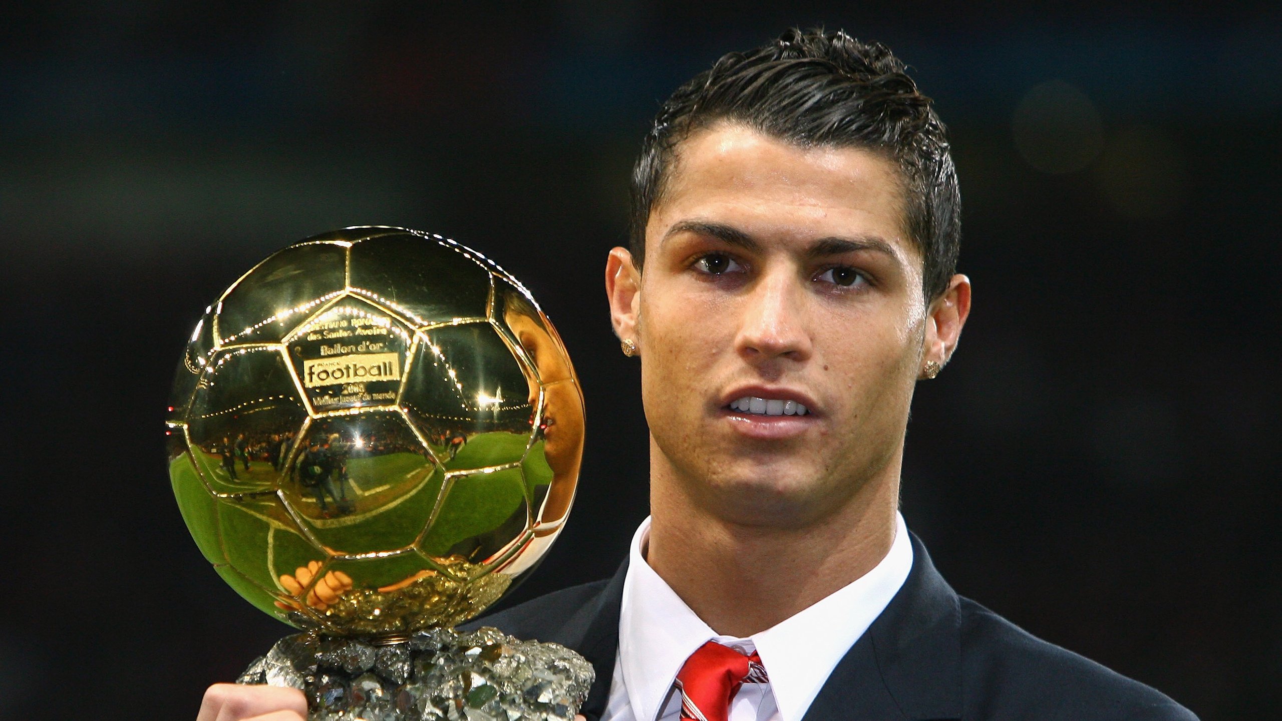 足球青训球员心理健康项目系统启动，足球运动员的心理训练